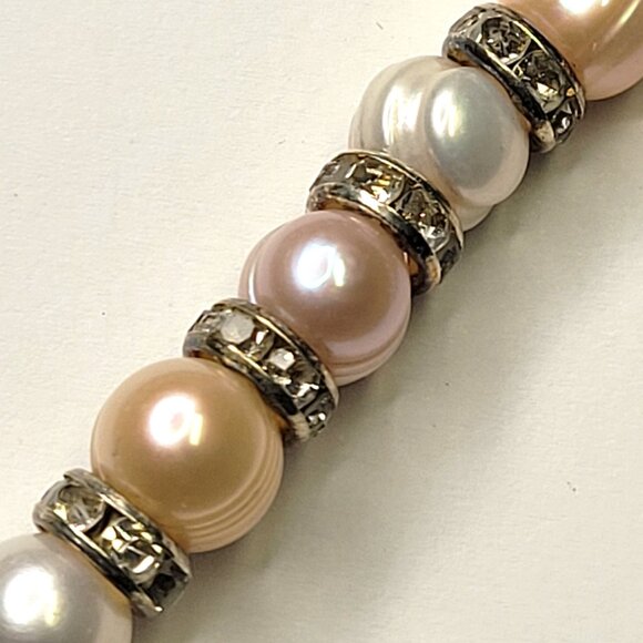 Pearl Statement Choker Necklace - Picture 10 of 10